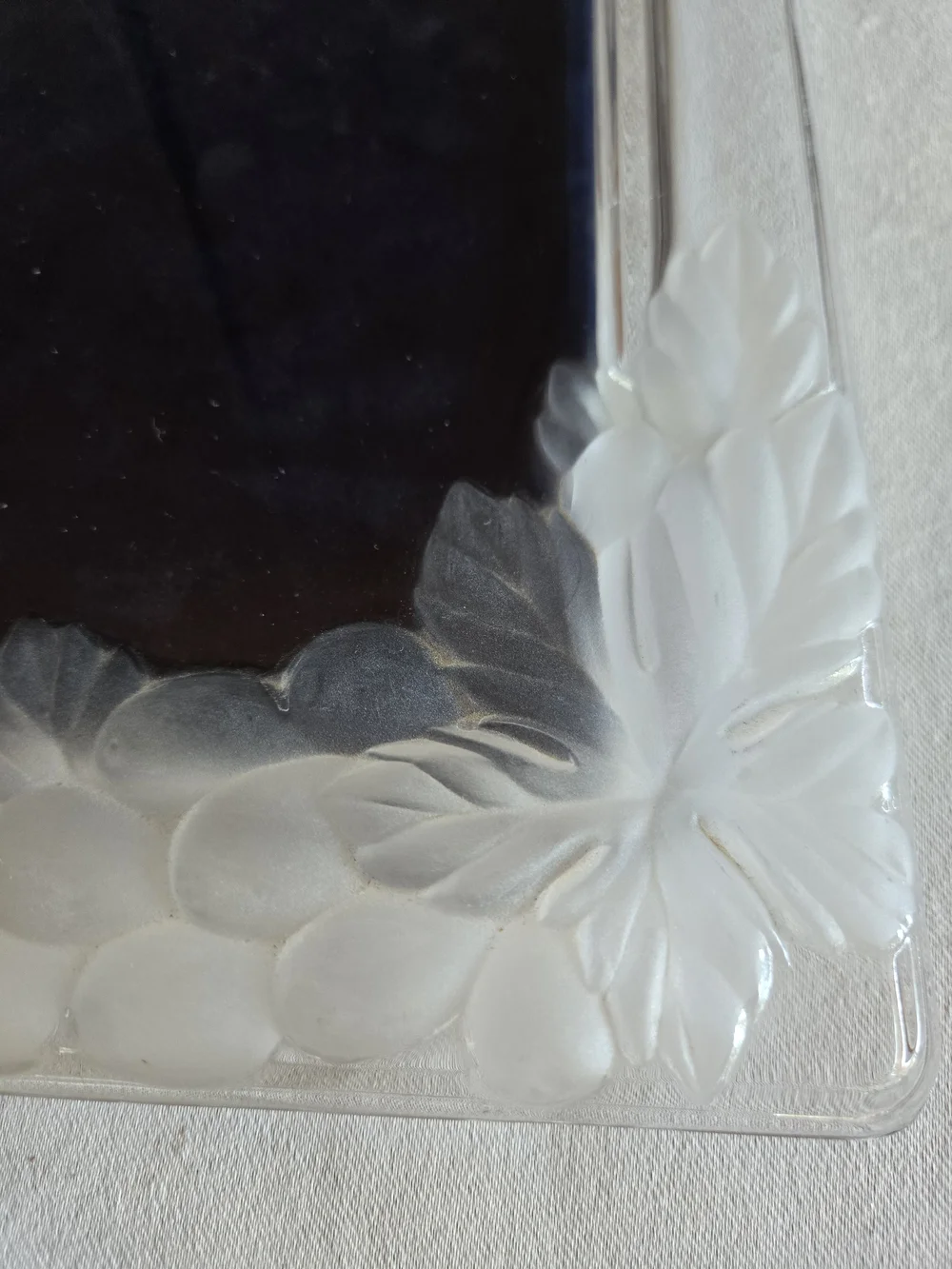 Frosted Glass With Raised Floral, Fruit & Bow Picture Frame